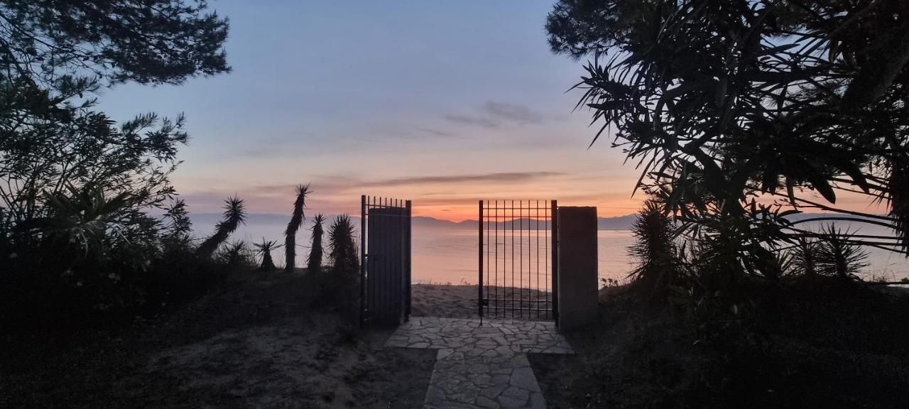 Sunrise Villa, - Garden Gate Opens Onto The Willa