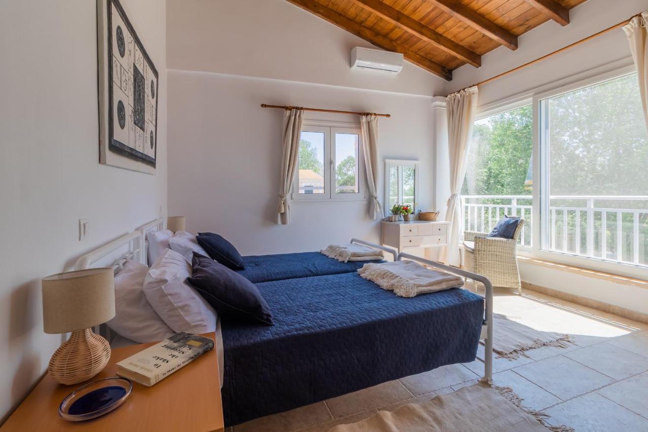 Sunrise Villa, - Garden Gate Opens Onto The *