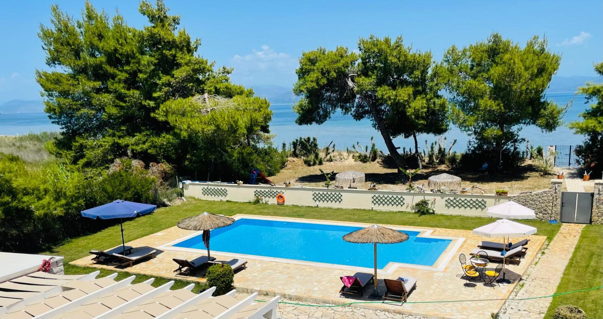 Sunrise Villa, - Garden Gate Opens Onto The *