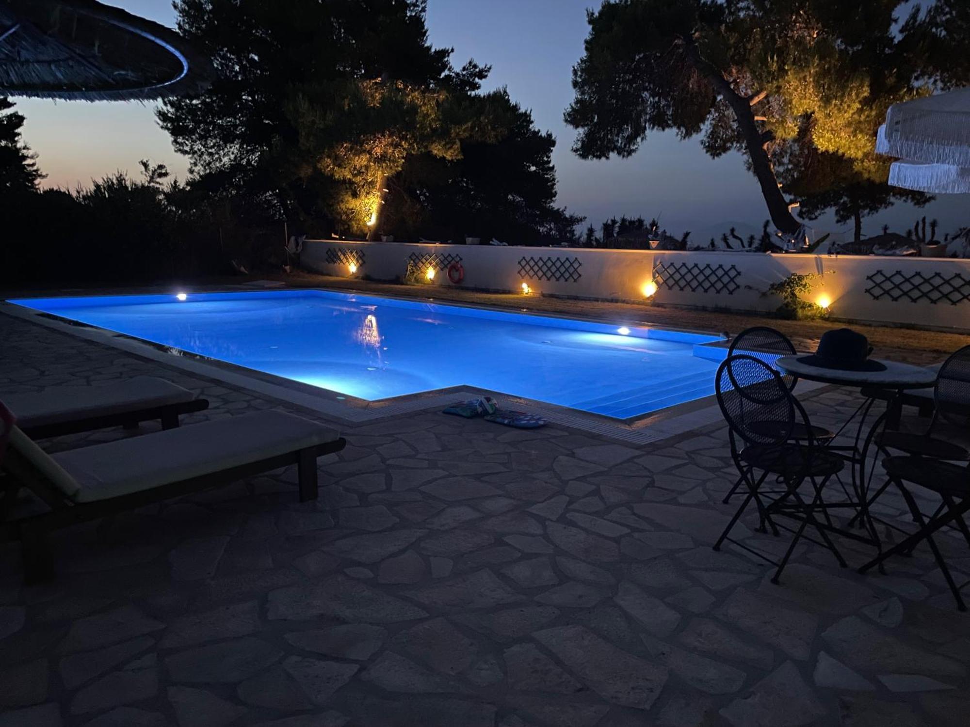 Villa Sunrise Villa, - Garden Gate Opens Onto The